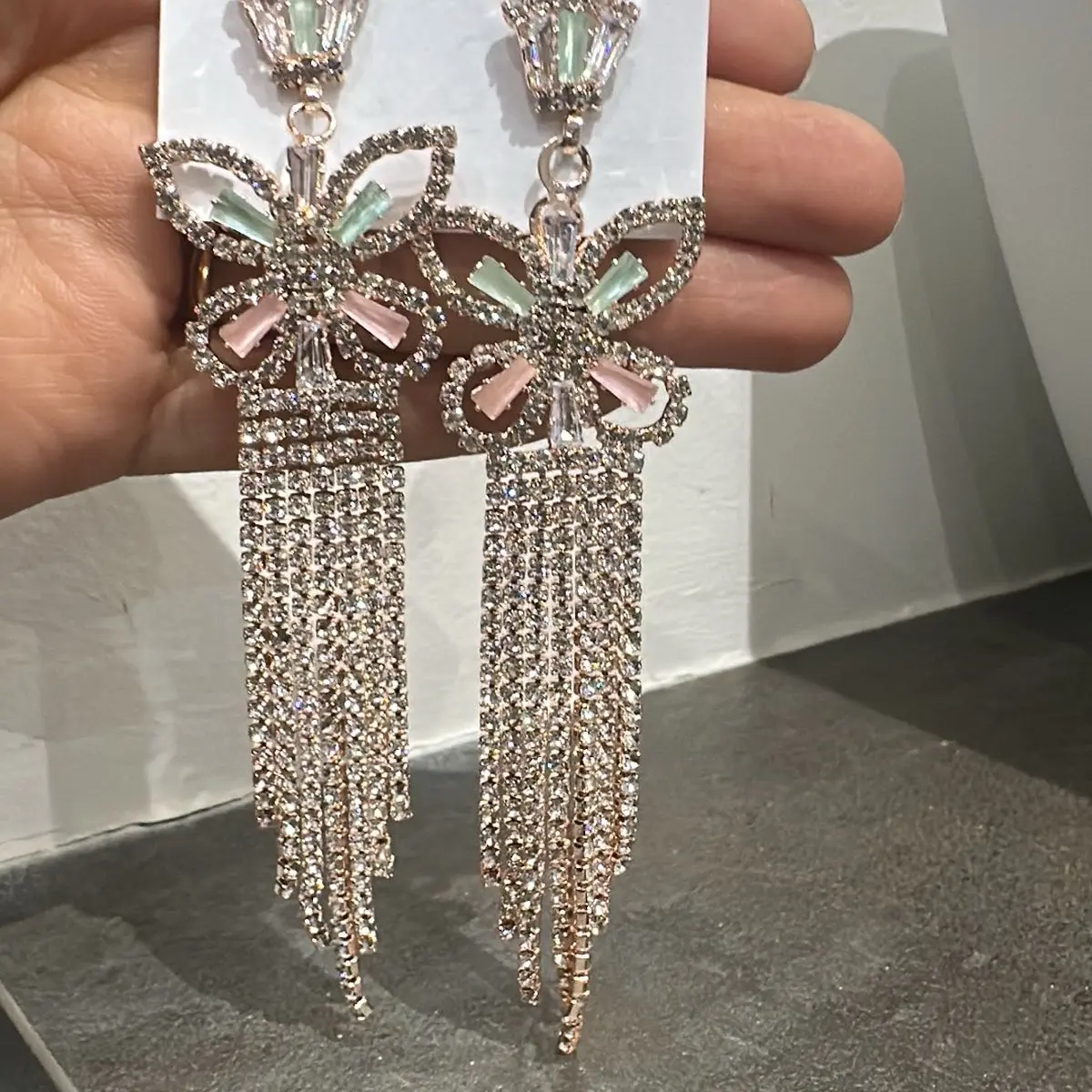 Earring with Stones and Peels - Multiple Colors