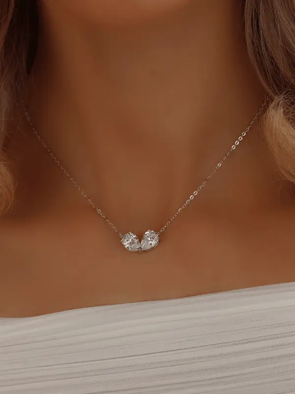 Adore Necklace 1