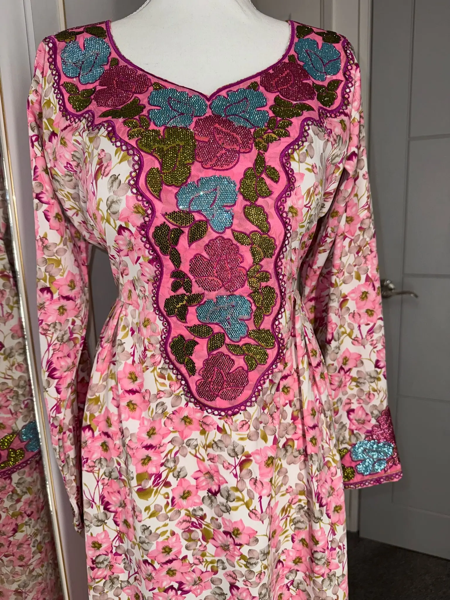 MUKHAWAR HARIR WITH STONES SIZE M مخور حرير مع الفصوص