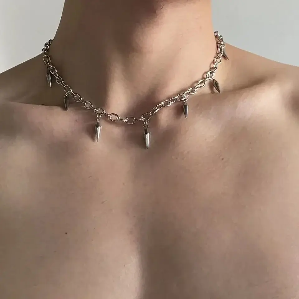 Punk Hip Hop Metal Rivet Pointed Choker Necklace – Silver Color Cross Clavicle Chain, Unisex Gothic Y2K Jewelry