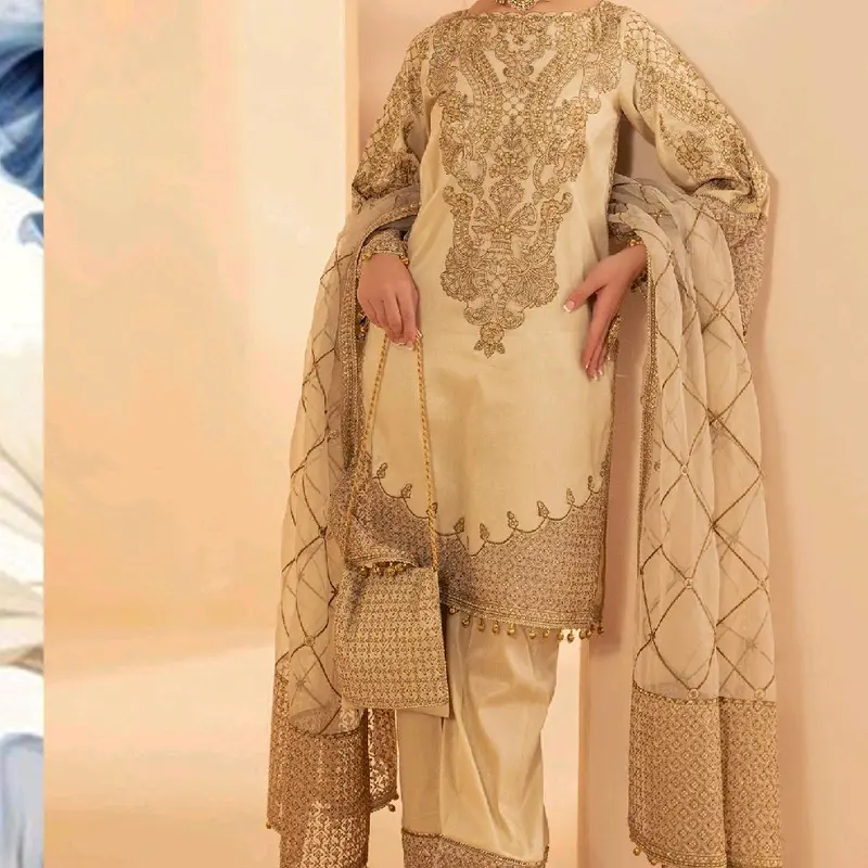 ***HEER***   Luxury Weddings n Partywear Collection by Simrans SS25 Festive in Style Cream Gold 5