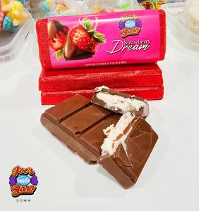Viral Luxury Strawberry Dream Bar 75g - With Freeze Dried StrawberriesBEST BEFORE May 25