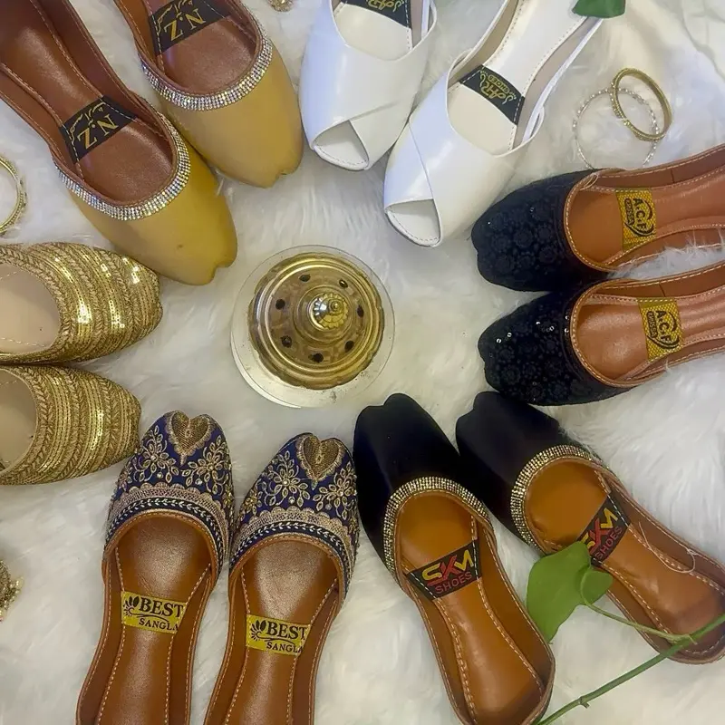 Closed Pakistani Khussa Shoes for Women - Traditional Footwear Flat Comfort Elegant