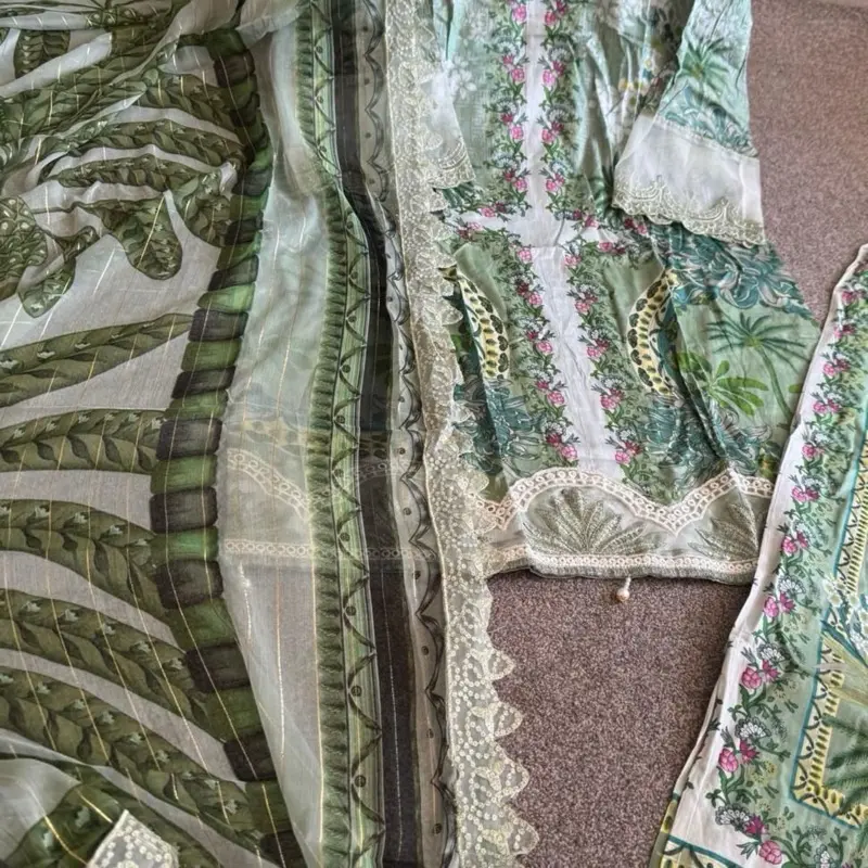 Maria B Inspired 3 Piece Printed Lawn Suit with Chiffon Dupata 4