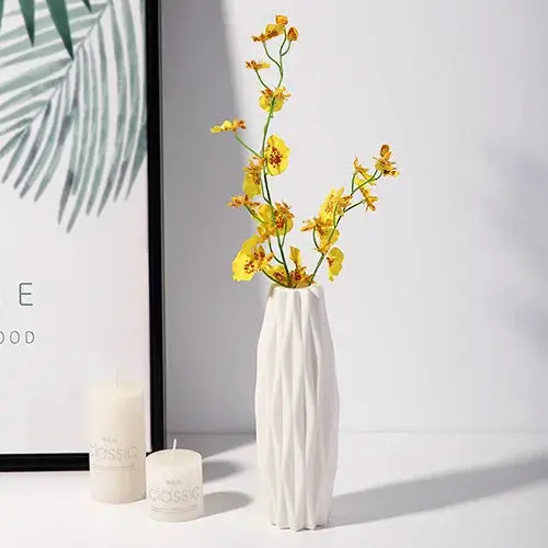 Nordic Style Plastic Flower Vase – Minimalist Home Decor for Living Room, Desk or Tabletop 2