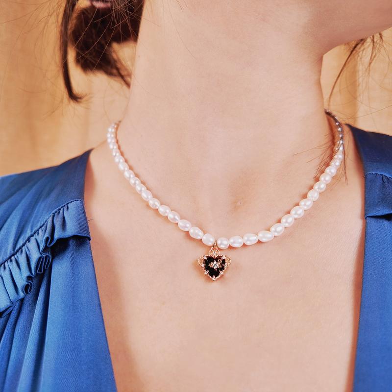 Product Introduction of 90s Rose High Quality Customize Classy Black Heart Pendant Necklace, Summer Trendy Elegant Freshwater Pearl Charm Choker, Chic Adjustable Necklace for Women, Womenwear Daily Accessories Jewellery, All Match Exquisite Daily Clothing Dector, Girly Mom Gift 12