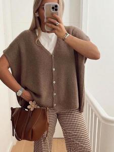 Women's Plain Button Front Sweater Cardigan, Loose Casual V Neck Knit Cardigan for Daily Wear, Ladies Knitwear for All Seasons, Womenswear, Clothes, Baggy Tops, Everyday