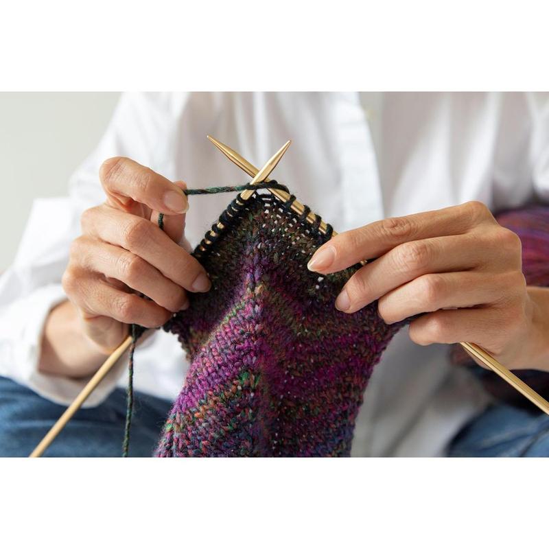 Sirdar Jewelspun Aran, Nordic Noir (842), 200g 5