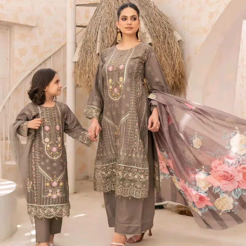 Khadija,s collection cotton stuff three pieces fully embroidered 2