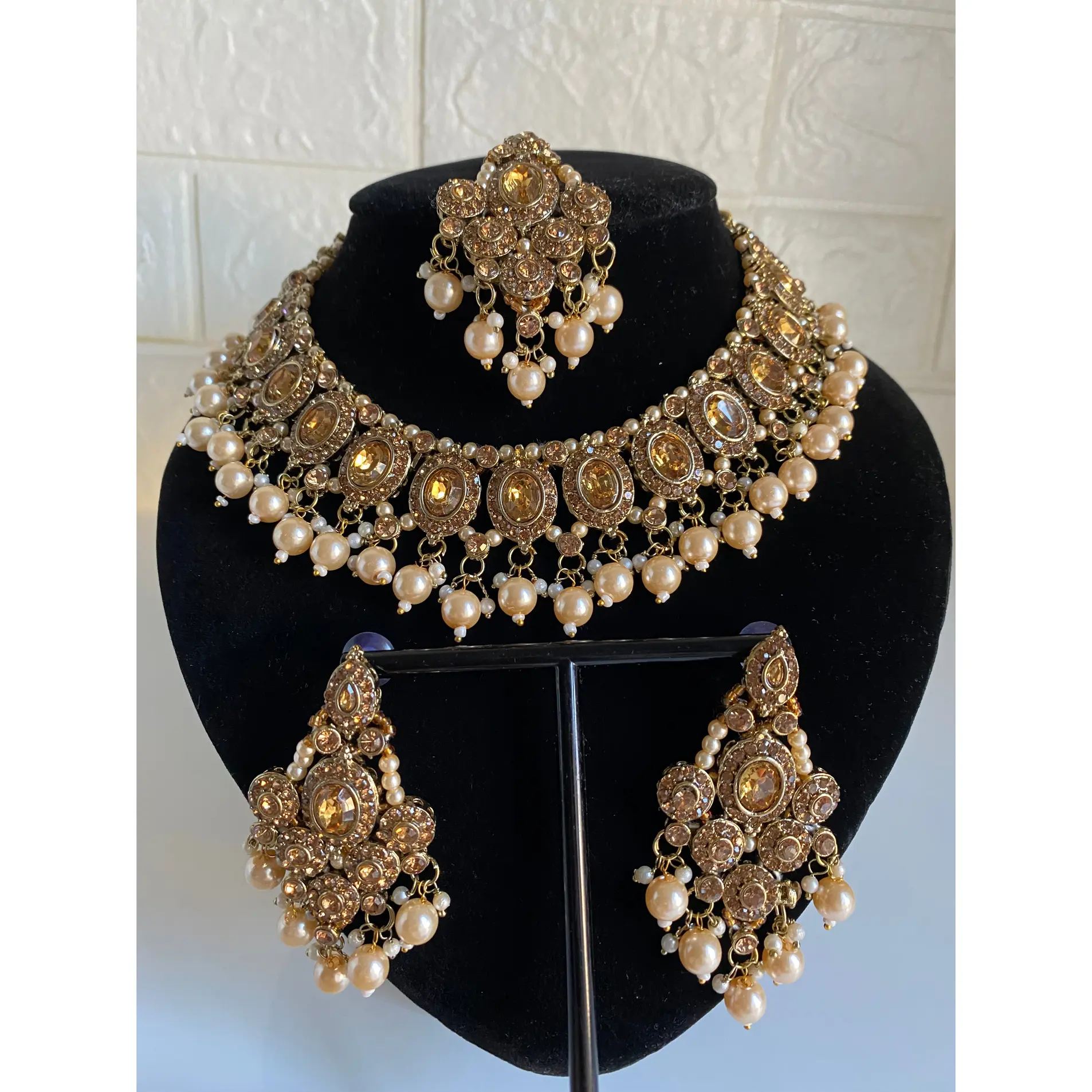 Nehar Necklace Tikka Earrings Set