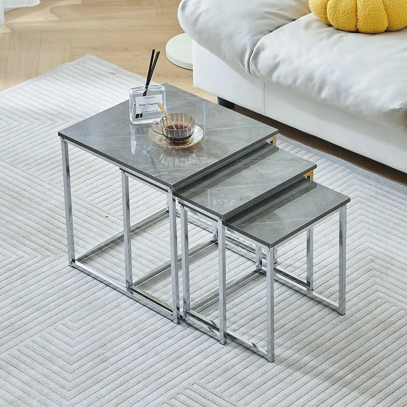 Set of 3 Grey Nesting Coffee Tables for Living Room, High Gloss Nest of 3 Nested Tables Sofa Side Table Coffee Table End Tables Square Space Saving