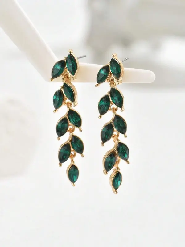 1 Pair Vintage Women Geometric Waterdrop Wreath With Faux Emerald Crystal Earrings 2