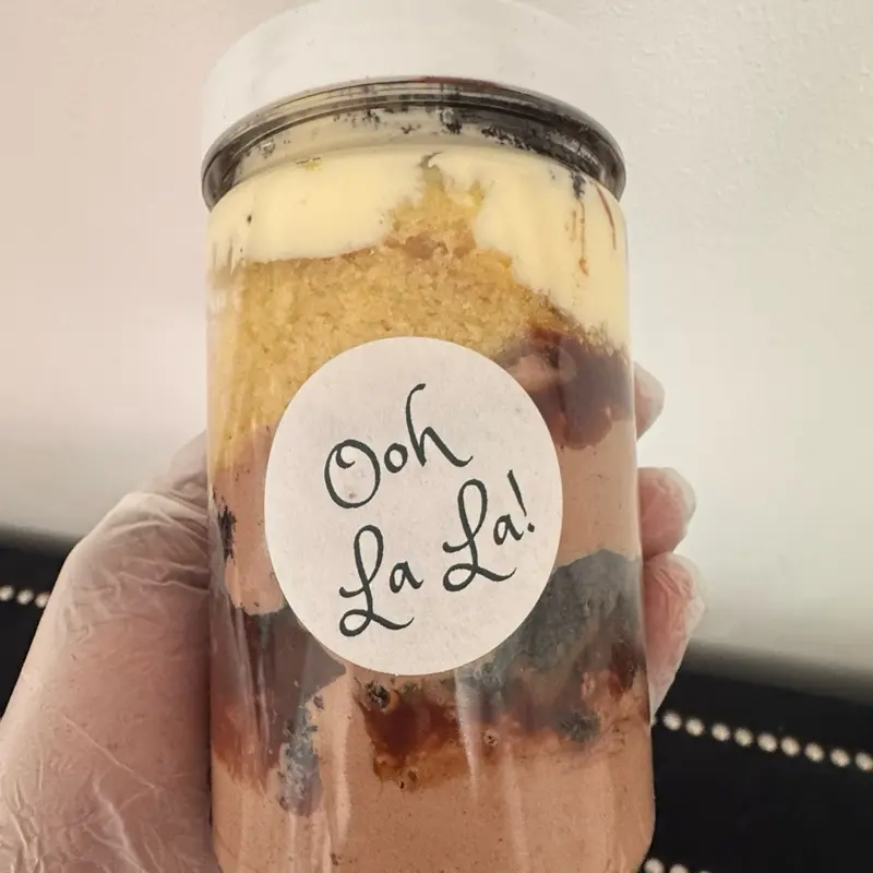 Cake Jars by Dhoneydesserts- Perfect for Any Occasion 7