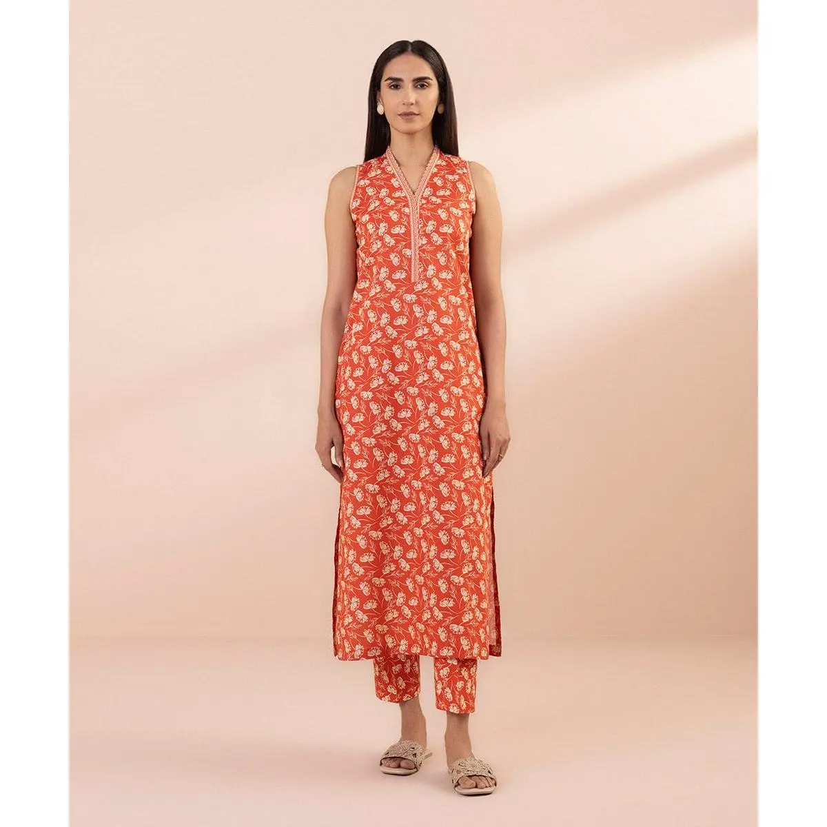 Sapphire Lawn Three Piece Suit SP-LWN-RD01