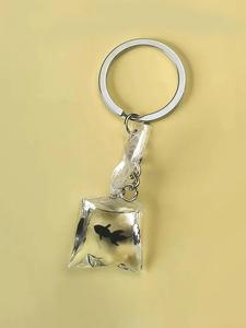 Cute Style Goldfish Design Keychain, Transparent Resin Keychain for Men & Women, Cute Bag Pendant Versatile Ornament for Birthday Gift, Charms
