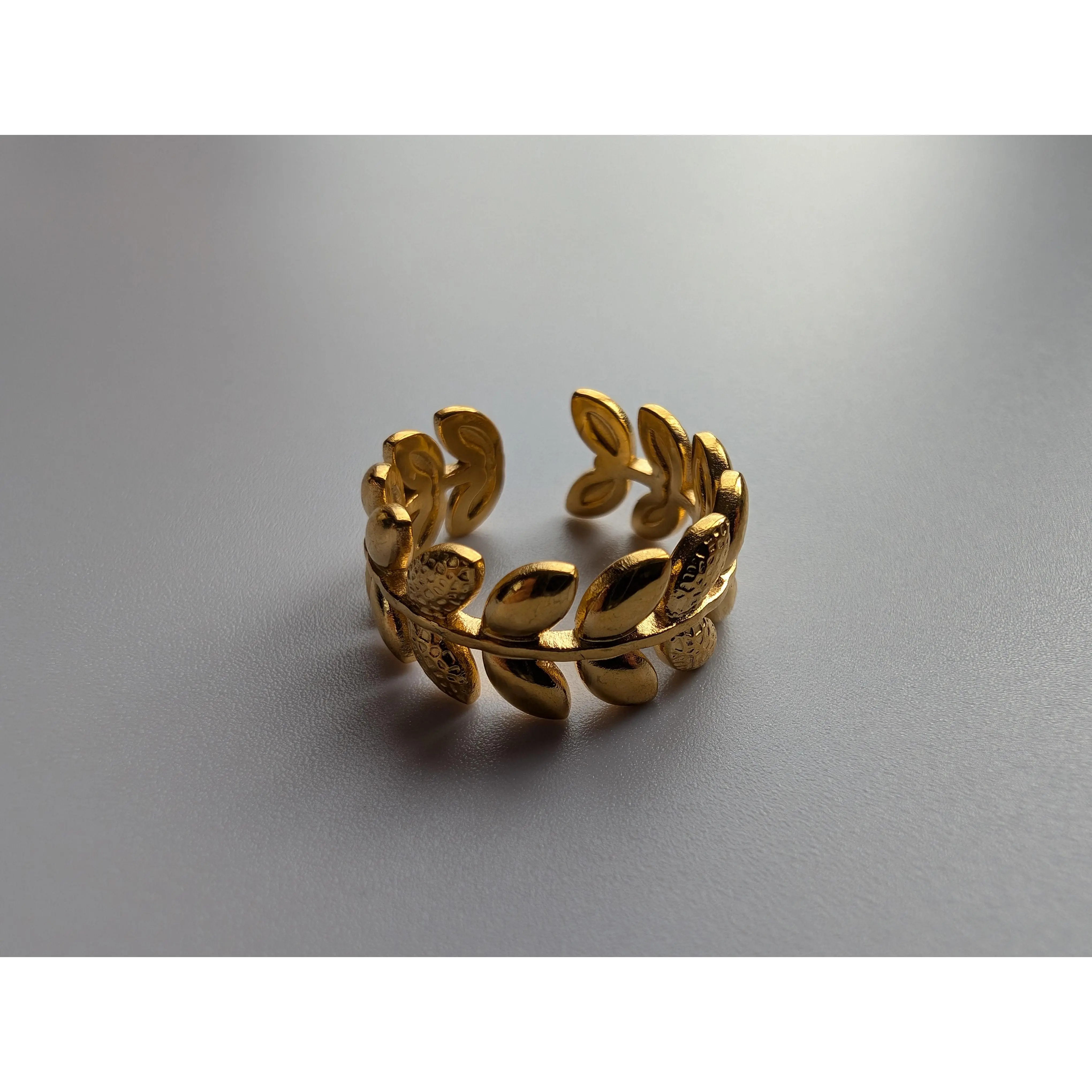 CAESAR RING