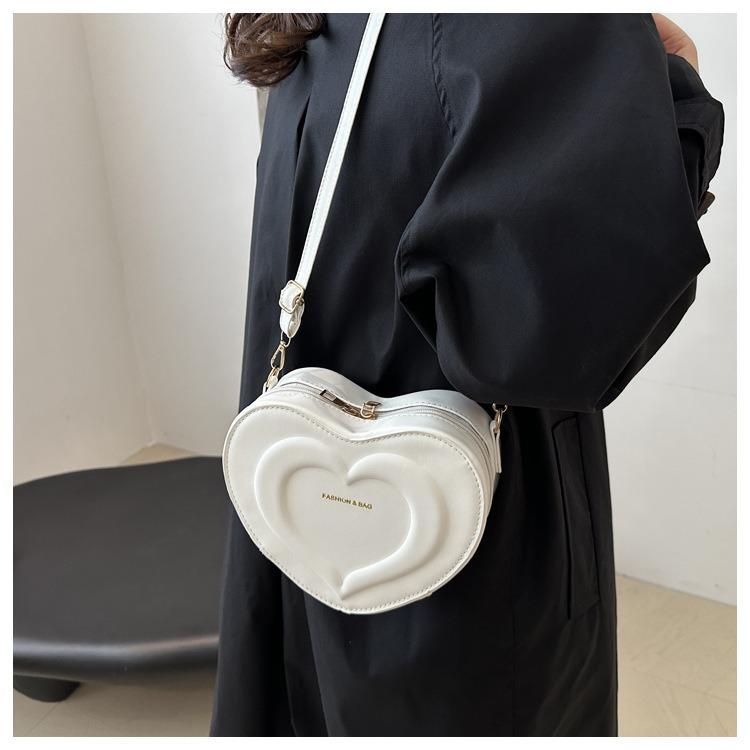 Product Introduction of 2025 New Candy Color Heart Shape Woman's Bags Fashion Korean Style Lady's Shoulder Bags PU Leather Crossbody Bags 8