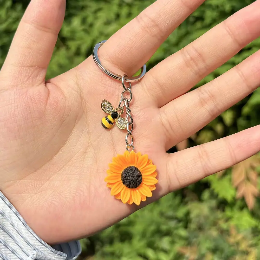 A beautiful sunflower keychain