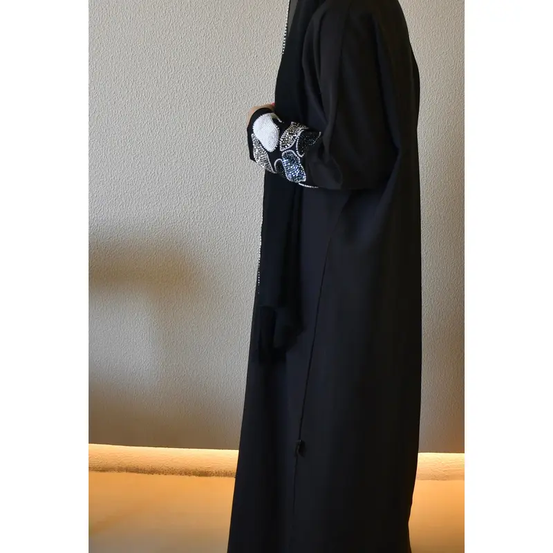 Lulwa Abaya 0