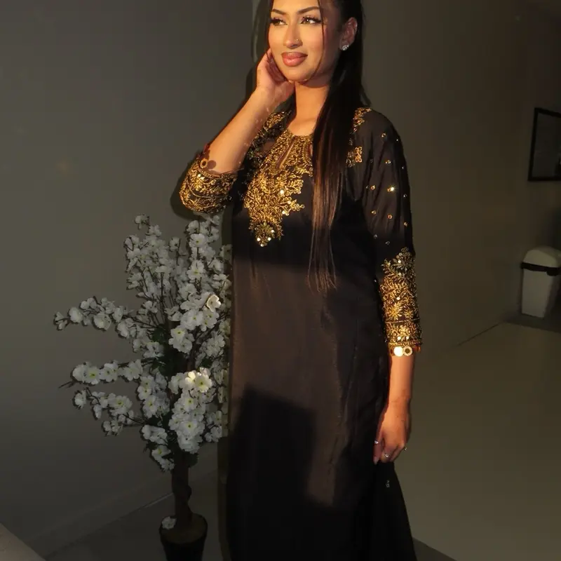 Iram 3 piece kameez 3