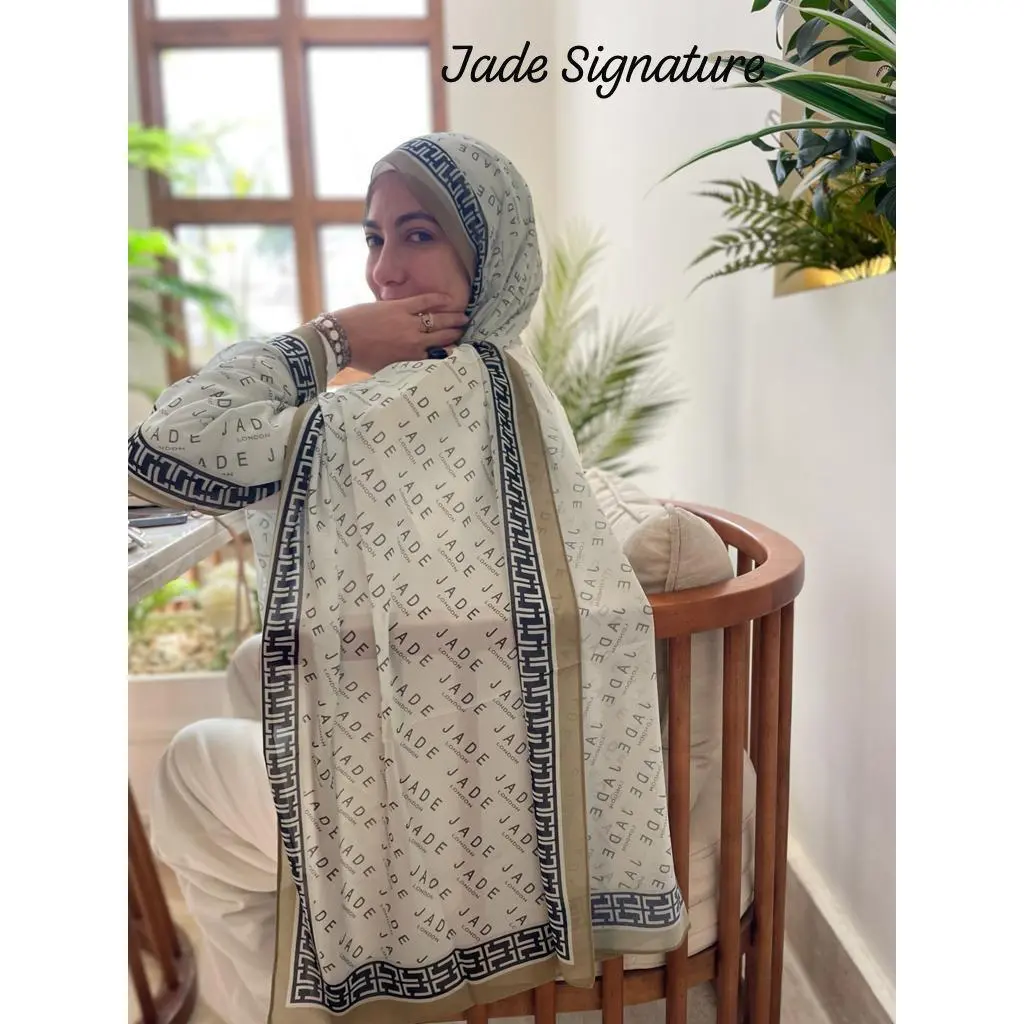 Chiffon scarf Jade Signature