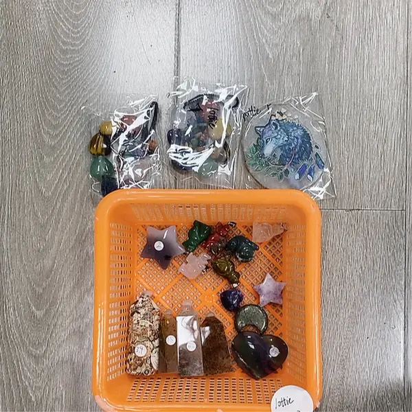 [Quick sale]  Non-natural Crystal Decorations 0