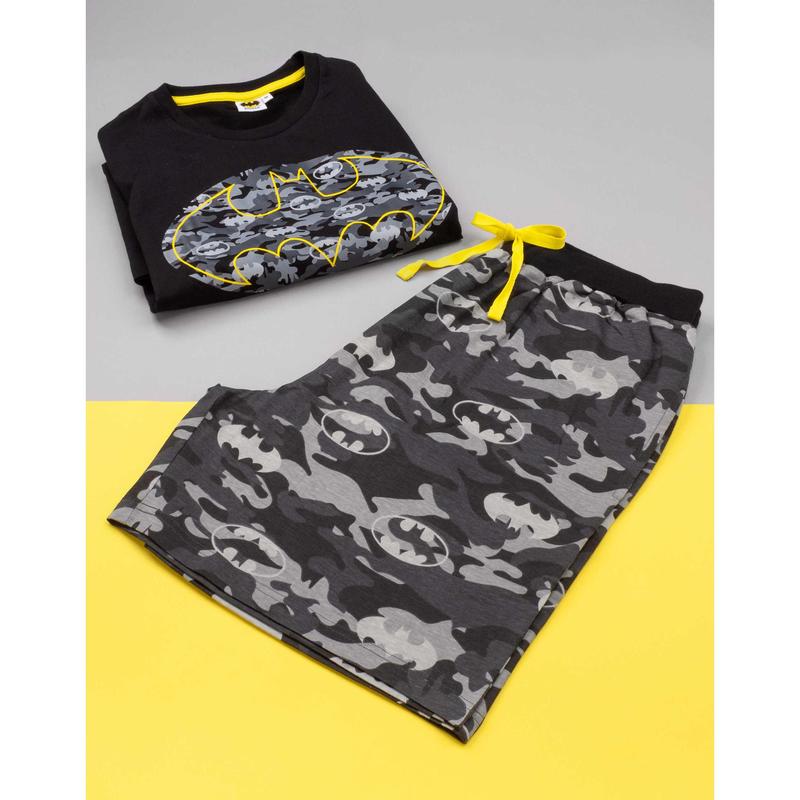 Vanilla Underground x DC Comics Mens Black Camo Logo Short Sleeve Short Leg Pyjama Set 5