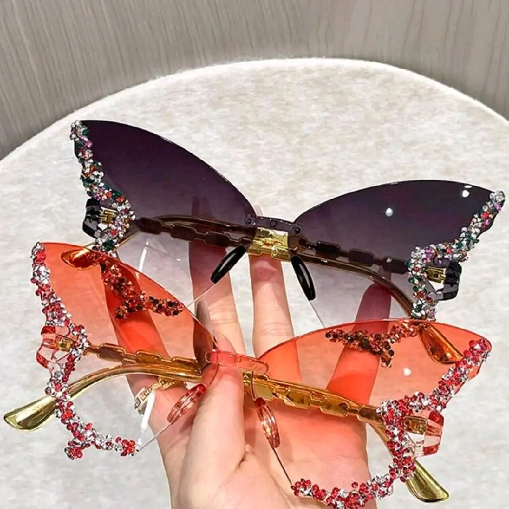 Women's Butterfly-Shaped Rhinestone Sunglasses with UV Protection