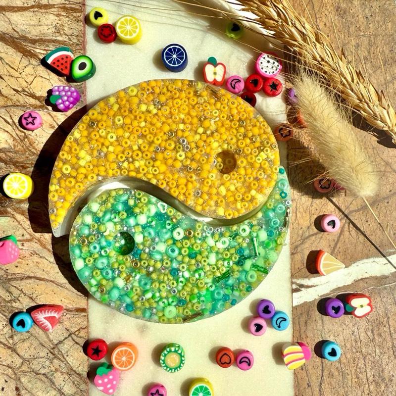 Yin&Yang set of 2 picky pads. 8 Colours! Neurodiverse Stimming Distracting Nail Skin Picking Stress Travel size Fidget Aid Random Beads UK   Silicone Nail Care Gift 1