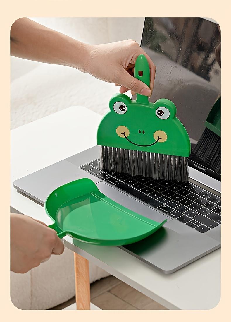 Product Introduction of 【SHARIFAN】  Desktop Small Broom and Dustpan Set for Cleaning Living Room Countertops, Household, Children, Students, Pets, Small Broom 1 Set 1 Broom + 1 Dustpan 5