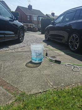 Product Review of Auto Finesse Clear Bucket and Grit Guard from S**t T**w 0
