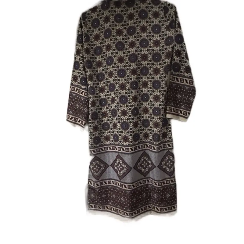 Asian style women’s casual wear kurta.jarjat fabric with beautiful print ,stitching is so beautiful fabric very comfy and long sleeves . Summer Womenswear 8