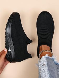 Women's Fashionable Solid Color Low Top Slip on Casual Sporty Sneakers, Stylish Walking Shoes, Lightweight Casual Athletic Black Athletic Workout Sneakers Footwear, Casual Comfortable Breathable Sports Shoes, Trendy Walking Sneaker