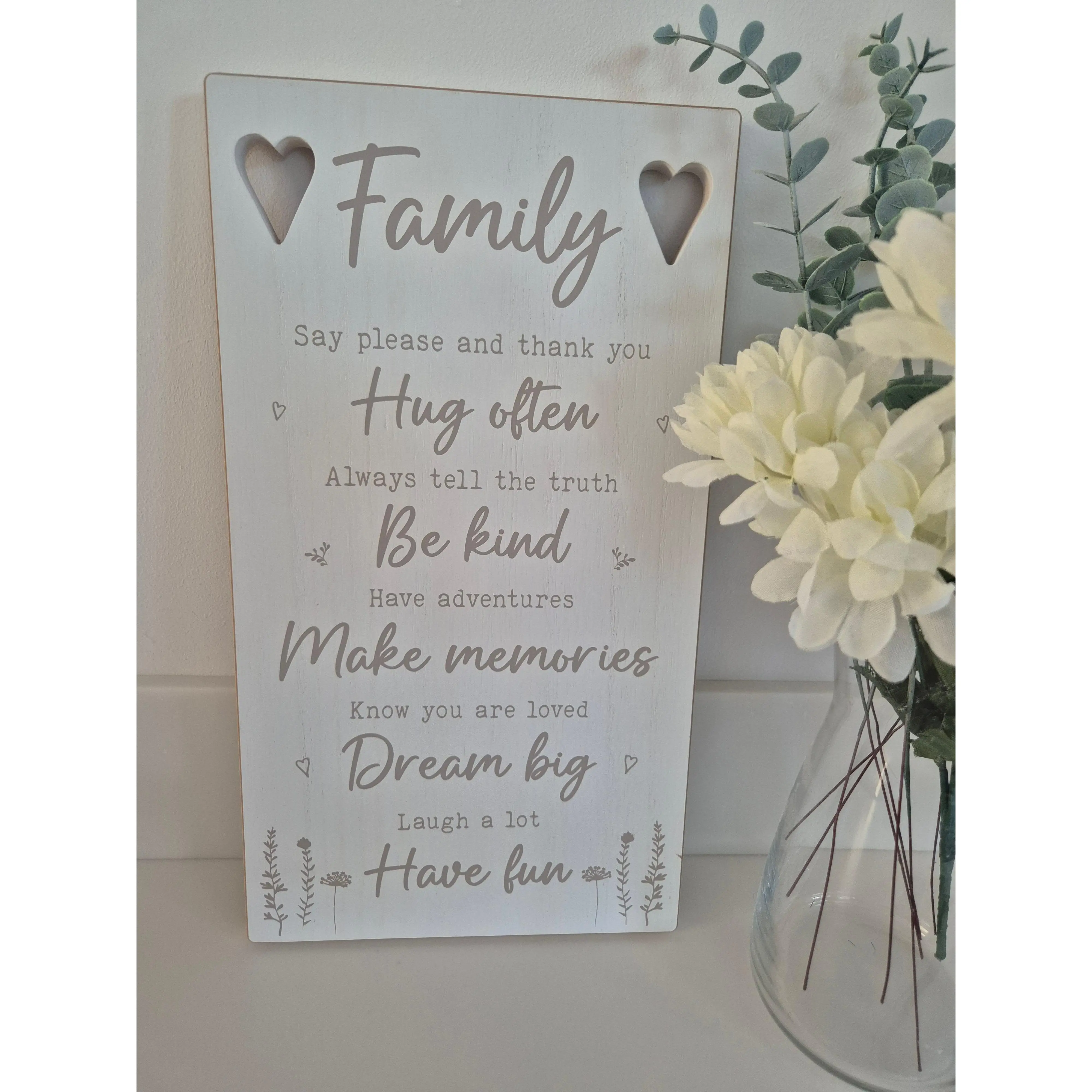 Family rules, with white heart cut out Decor Signs Wood Wooden