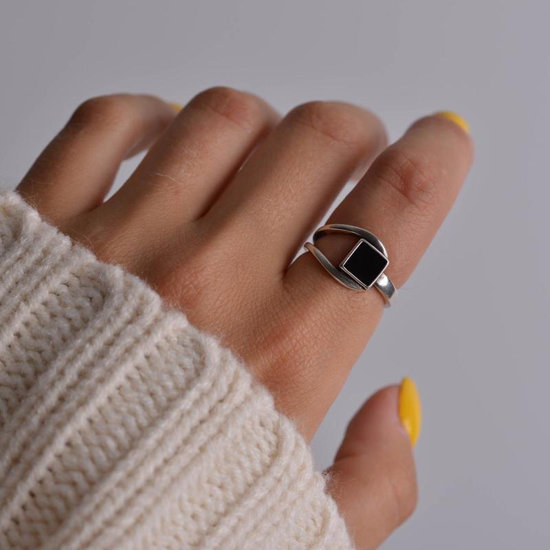 Black Onyx Silver Ring 2