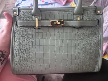 Product Review of Women's Fashionable Crocodile Embossed Tote Bag & Wallet & Clutch Bag, Large Capacity Pu Tote Bag with Shoulder Strap, Casual Trendy Versatile High-quality Daily Commuting  Bag Set from ☺**i 0