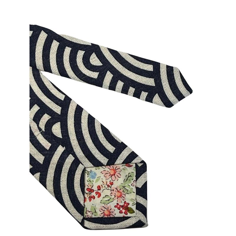 cream and navy blue rainbow design cotton mens tie 3