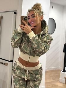 Women's Camo Print Zip Up Hoodie Jacket, Casual Long Sleeve Hooded Sweatshirt for Spring & Fall, Ladies Clothes for Daily Wear