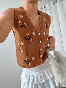 Women's Floral Embroidery Button Front V Neck Sweater Vest, Casual Chic Sleeveless Sweater Vest for Summer, Fashion Women's Knitwear for Daily Wear, Summer Tops, Womenswear, Floral Pattern Vest