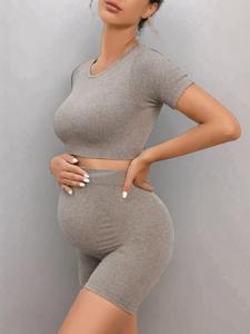 Maternity Women's Solid Color Short Sleeve Crop Top & High Waist Skinny Shorts Set, Casual Seamless  Top & Short Leggings, Two Piece Maternity Pregnancy Outfits for Daily Wear, Maternity Clothing, Postpartum Outfits, Maternity Supplies, Pregnancy Clothes