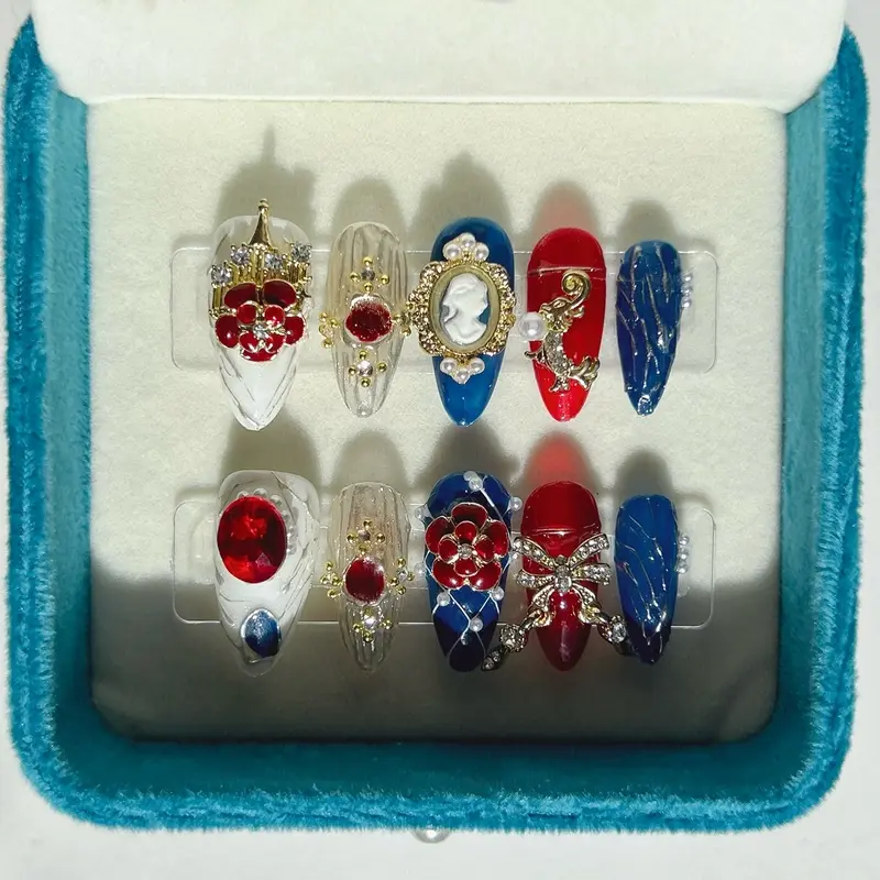 Snow White - Quality Handmade press-on nails 2
