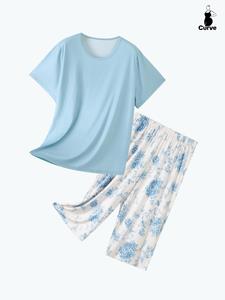 【Plus Size】 Floral Print Tee & Pants Pyjama Two-piece Set, Casual Comfy Round Neck Short Sleeve T-shirt & Capri Trousers PJ Set, Pajama Set, Women's Sleepwear for Summer