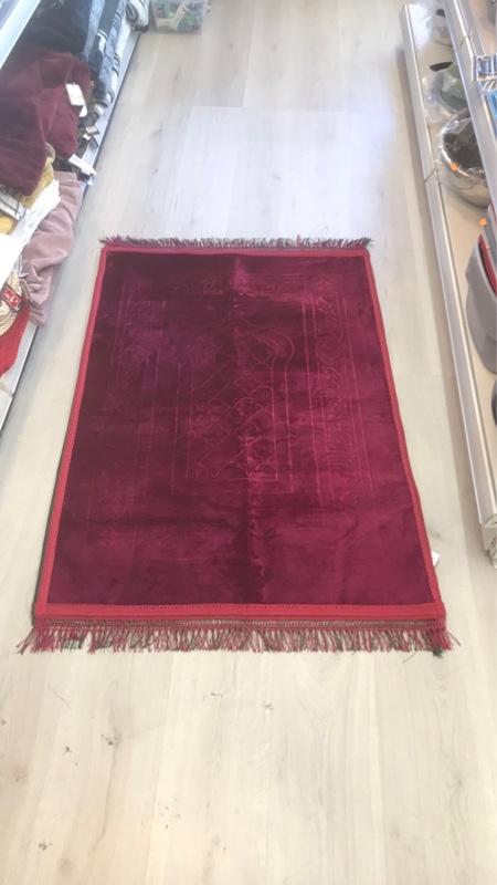 Product Introduction of Red prayer rug 2