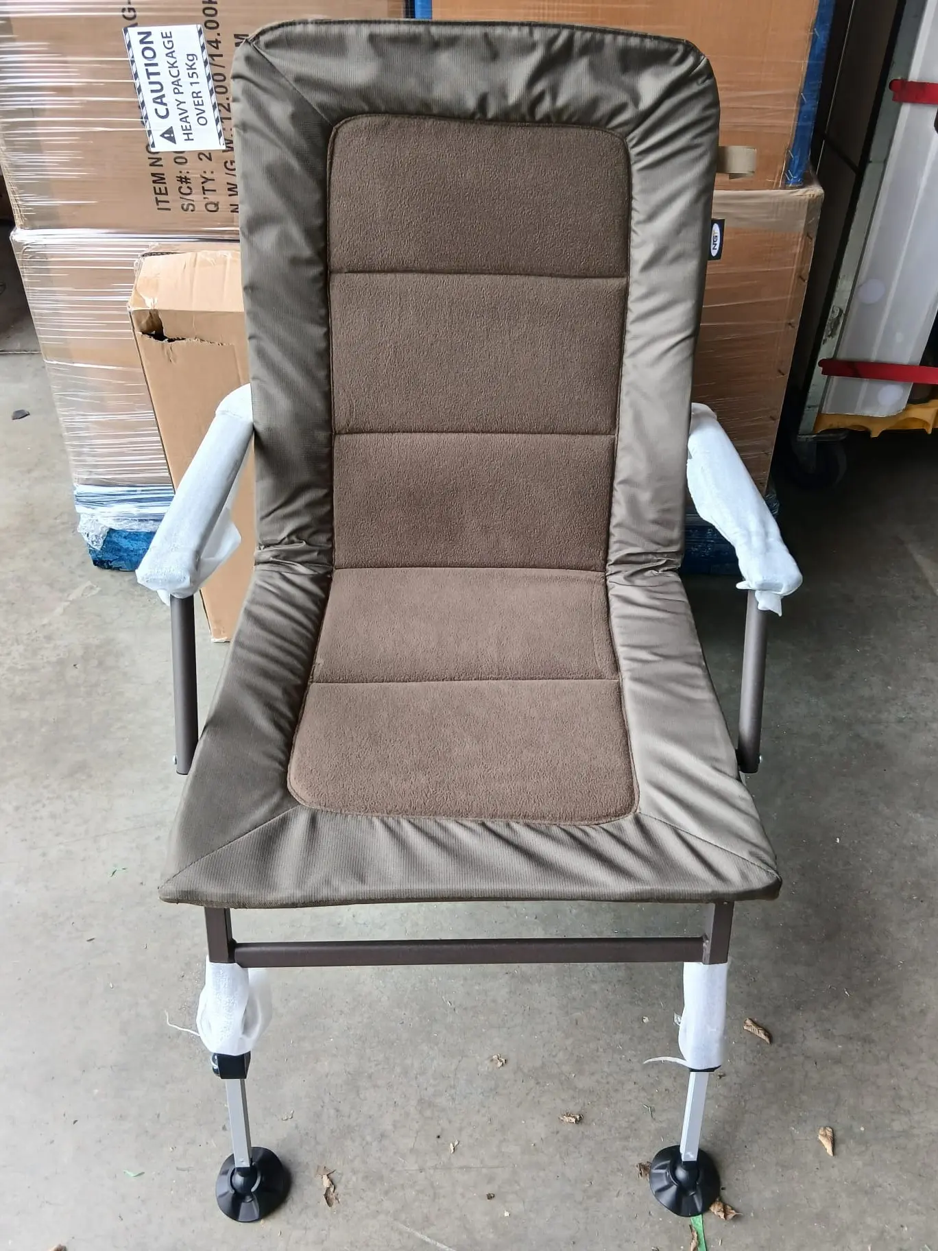 NGT XPR FISHING CHAIR WITH EXTENDABLE FEET CARP FISHING COARSE FISHING SEAT