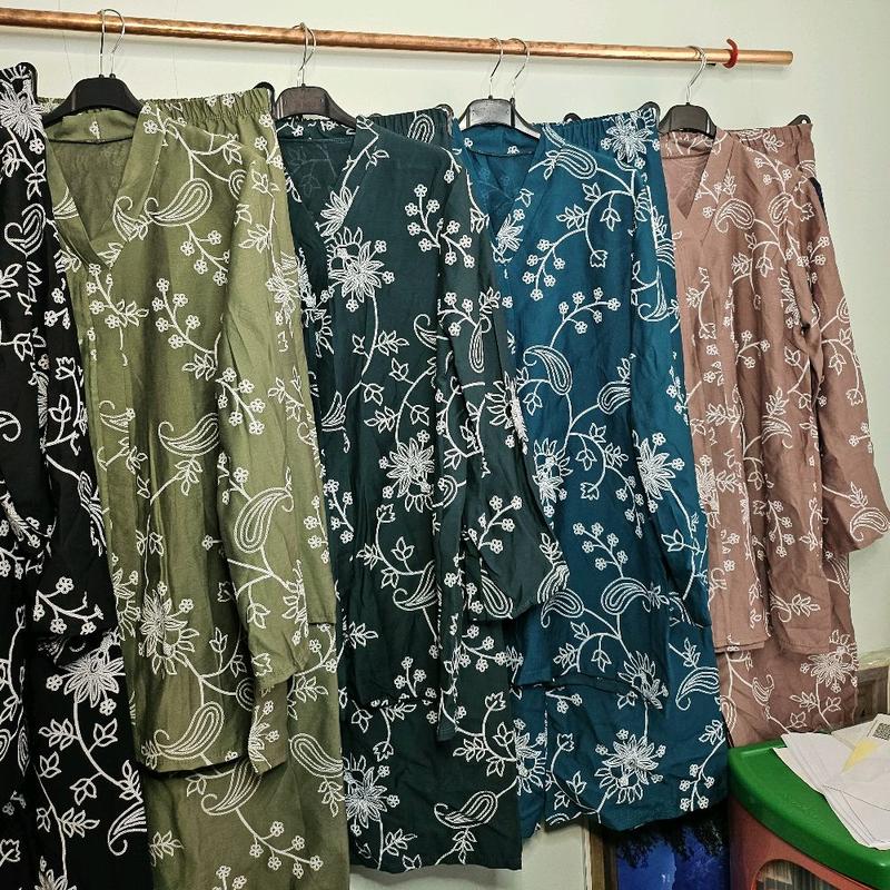 Ladies Beautiful V neck top 2 pc coord set size 8/14 5