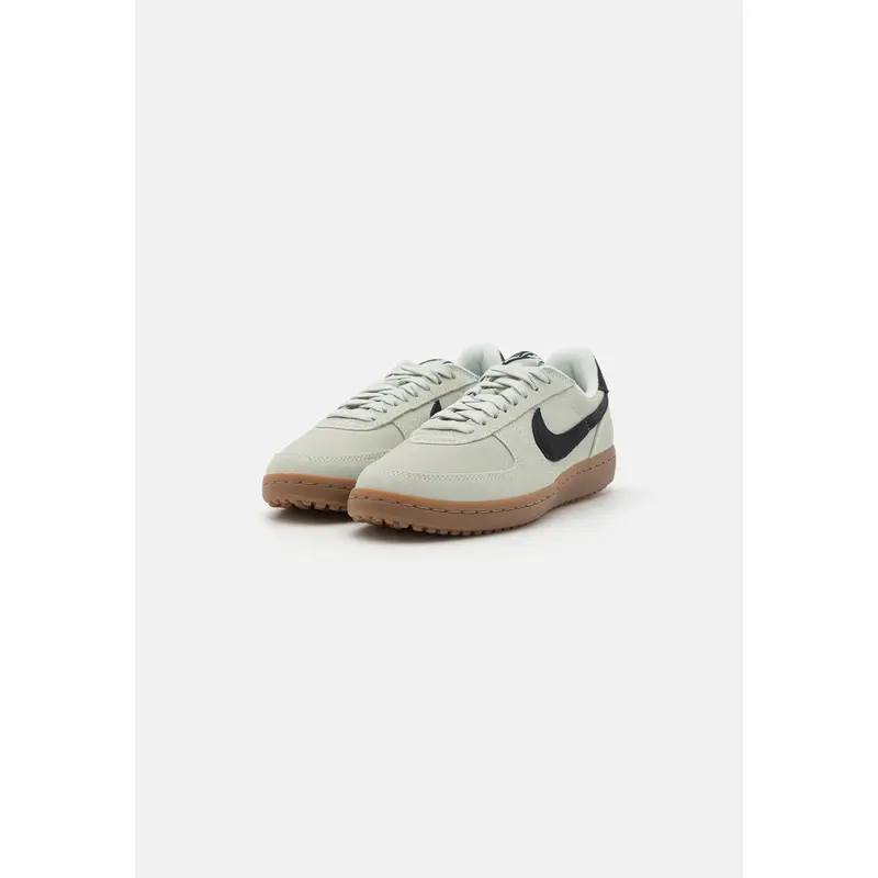 NIKE FIELD GENERAL - Trainers 2