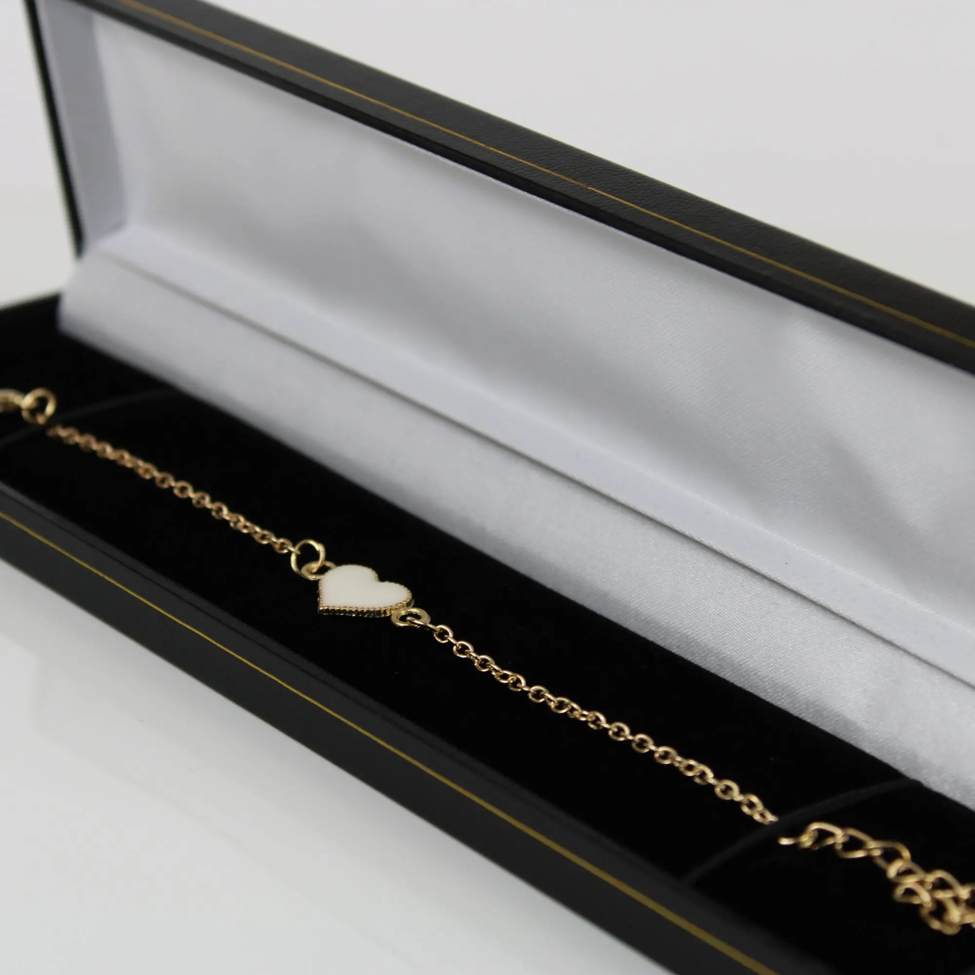 White Heart Charm Bracelet (Buy 1 Get 1 Free)