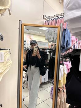 Product Review of Women's Solid Color Elastic Waist Wide Leg Sweatpants, Chic Casual Comfy Trousers for Daily Wear, Ladies Bottoms for All Seasons, Baggy Pants from h**_ 0