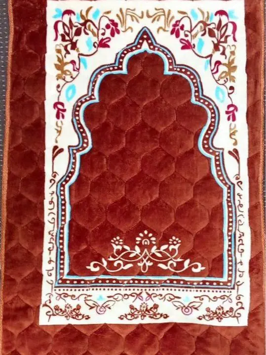 Muslim Islamic Prayer Mat Cushioned Musallah Namaz Rug - 80 x 120cm, Extra Thick, Durable, Portable 3