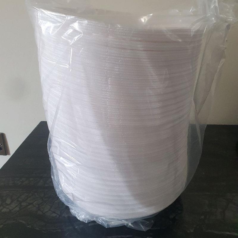 100 Pack Disposable Plates for Home and Parties - Cookware 1